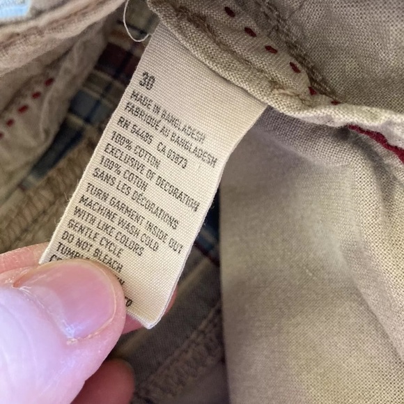 Men’s American Eagle Classic blue red tan plaid flat front cargo shorts size 30 - Picture 6 of 6